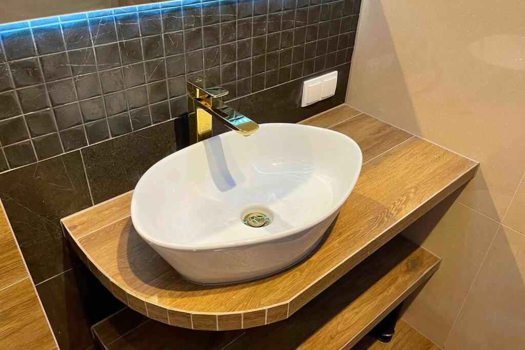 Hawaii Beach Lounge, Loft Z Jacuzzi I Tarasem - Sloneczne Tarasy W Porta Mare, Dziwnówek Eksteriør billede