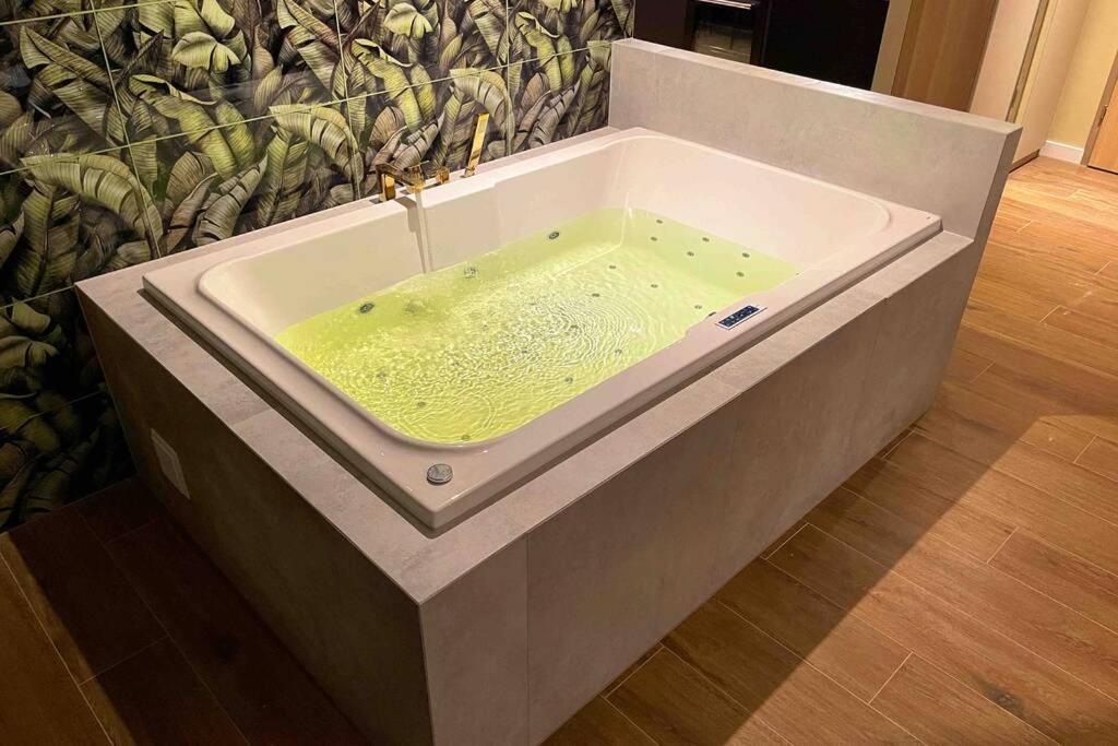 Hawaii Beach Lounge, Loft Z Jacuzzi I Tarasem - Sloneczne Tarasy W Porta Mare, Dziwnówek Eksteriør billede